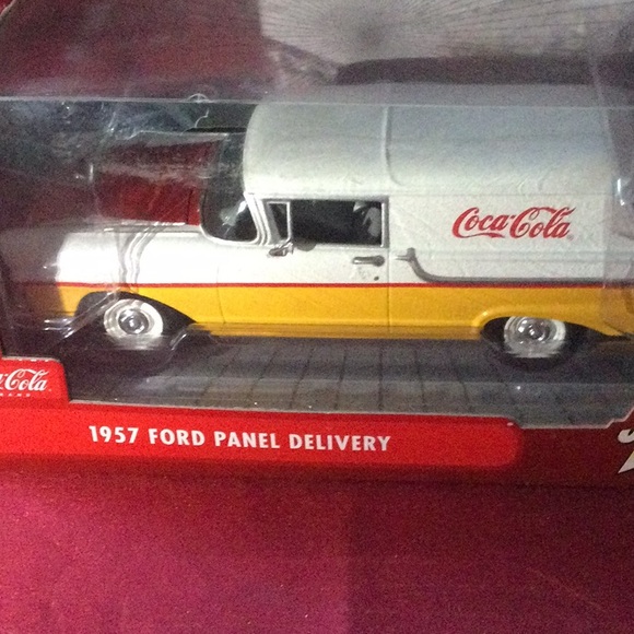 1957 Coca Cola Ford Panel Delivery Wagon - Picture 4 of 7